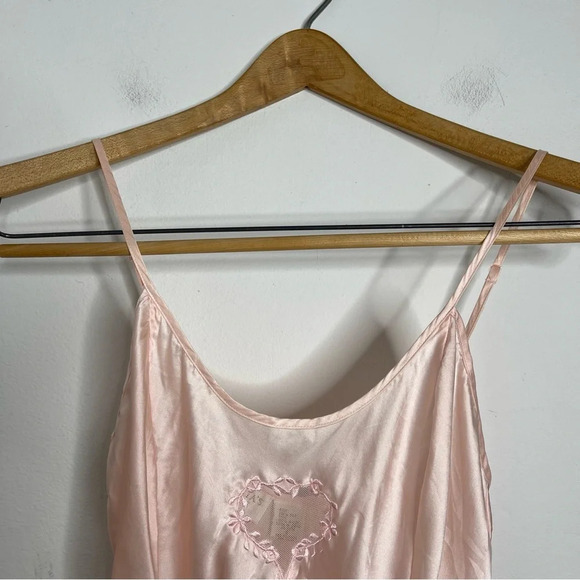 VINTAGE Victoria's Secret Gold Label Silk Heart Embroidered Ruffle Teddy Size S - Picture 6 of 15